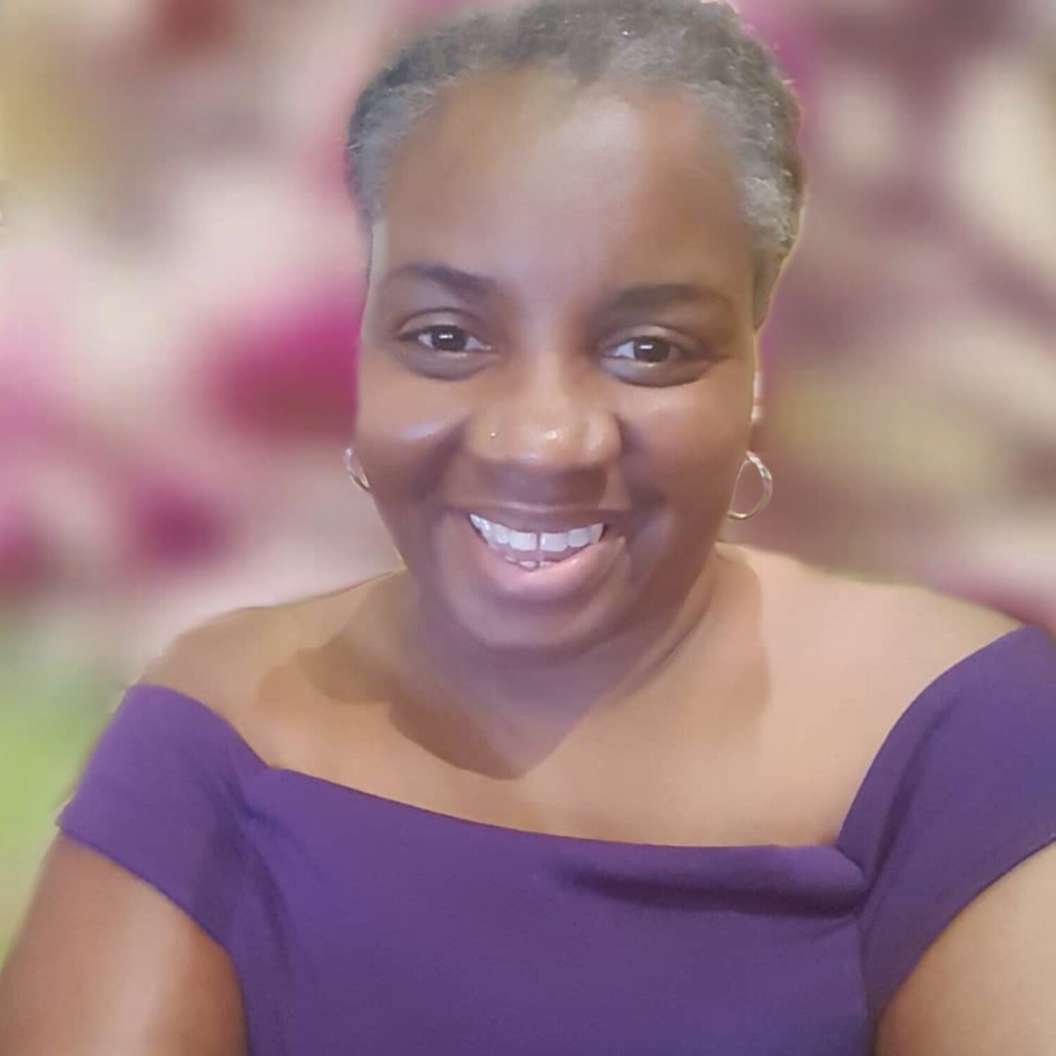 2022_K. Hinson_Circle Headshot 5